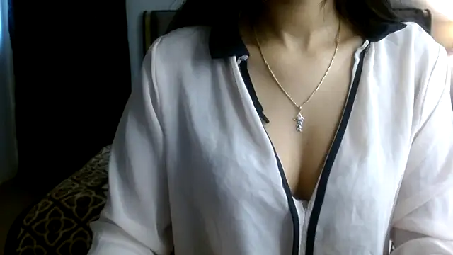 Snapshot of Mini_Meera chatting on 12/03/25, 08:12 Mini Meera online show from 12/03/25, 08:12