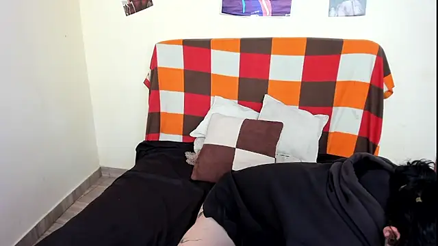 Snapshot of _hesttia chatting on 10/08/25, 09:12 hesttia online show from 10/08/25, 09:12