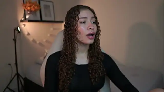 Snapshot of isabella-garcia- chatting on 02/11/26, 02:49 isabella-garcia- online show from 02/11/26, 02:49