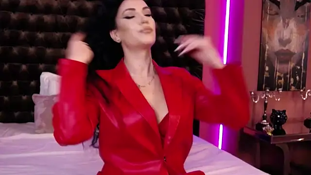 StephanyMillan online show from 12/22/25, 06:21