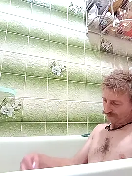 Snapshot of KokosMartin chatting on 10/17/25, 05:37 KokosMartin online show from 10/17/25, 05:37