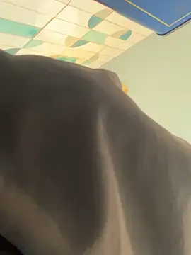 yummy0322 online show from 09/19/25, 12:50