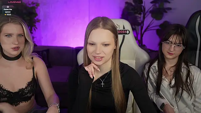 Snapshot of Scarlett_Sweet054 chatting on 03/06/26, 04:03 Scarlett Sweet054 online show from 03/06/26, 04:03