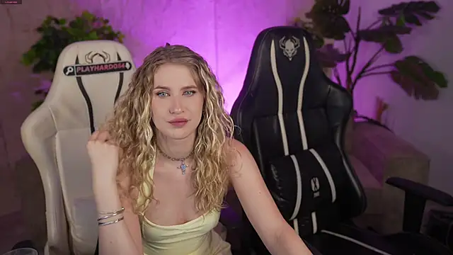 Scarlett Sweet054 online show from 05/06/26, 03:39