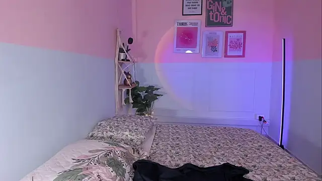 Camila Rivers online show from 10/09/25, 12:03