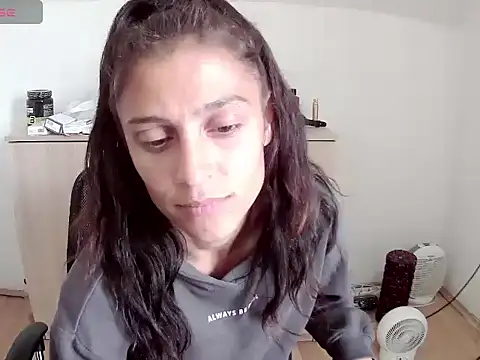 Karenmyers online show from 05/15/26, 12:23