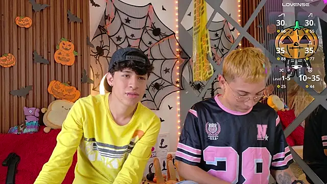 Axel  Evans online show from 10/22/25, 12:49