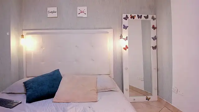 EsmeraldaNyx online show from 09/23/25, 09:18