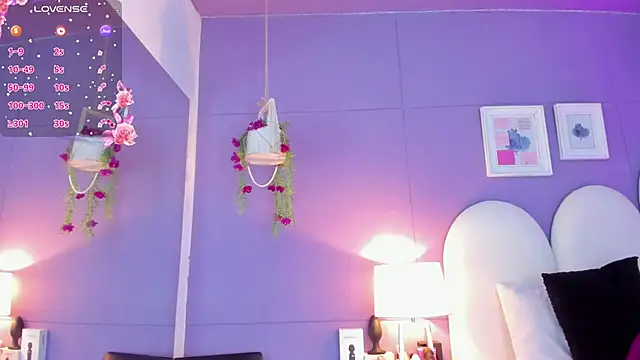 my aleja  online show from 10/30/25, 12:39