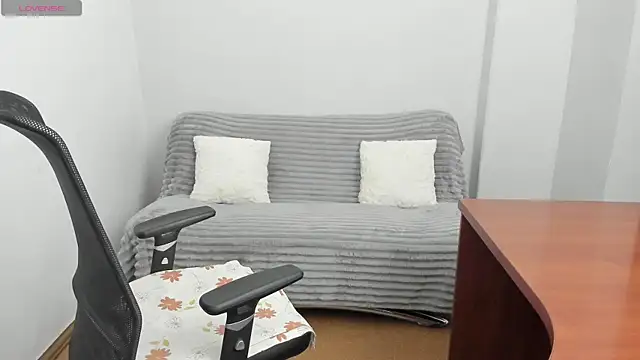 Snapshot of Alisha_Skyes chatting on 02/25/26, 05:55 Alisha Skyes online show from 02/25/26, 05:55