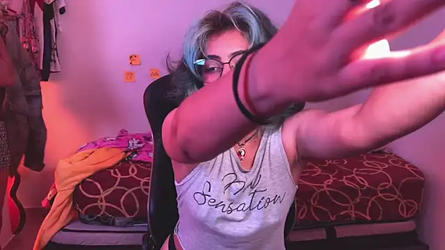 Snapshot of Andrewpetrikov_ chatting on 09/29/25, 02:00 Andrewpetrikov online show from 09/29/25, 02:00