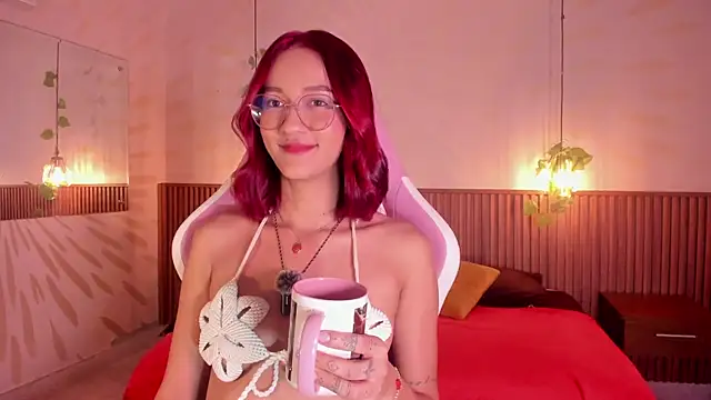 Snapshot of daphne_courtis chatting on 01/14/26, 03:12 daphne courtis online show from 01/14/26, 03:12