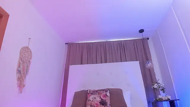 M0lly Beckers online show from 10/27/25, 01:04