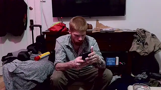 Snapshot of Magnetic127 chatting on 11/07/25, 01:38 Magnetic127 online show from 11/07/25, 01:38