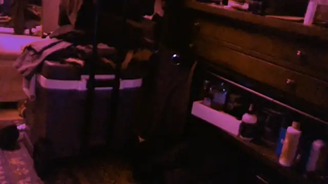 Snapshot of Magnetic127 chatting on 11/10/25, 12:04 Magnetic127 online show from 11/10/25, 12:04