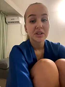 CandyVice online show from 11/05/25, 07:36