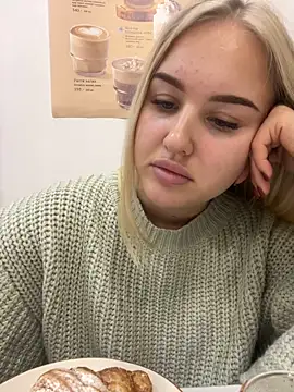 CandyVice online show from 11/13/25, 05:12