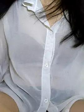Snapshot of Maria2299 chatting on 04/15/26, 04:03 Maria2299 online show from 04/15/26, 04:03