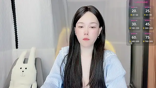 Snapshot of Bella_Ava chatting on 11/14/25, 09:13 Bella Ava online show from 11/14/25, 09:13