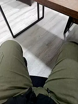 Snapshot of Yaman_33 chatting on 02/14/26, 06:10 Yaman 33 online show from 02/14/26, 06:10