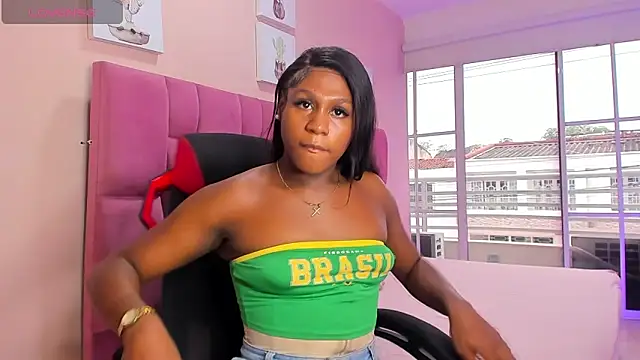 ANNIE DOLCE  online show from 10/03/25, 03:09