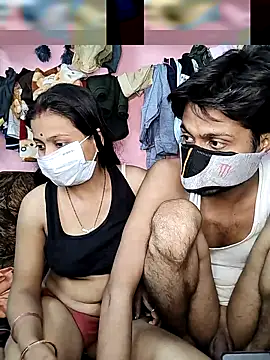 Snapshot of SweetnessSugar chatting on 11/15/25, 06:37 SweetnessSugar online show from 11/15/25, 06:37