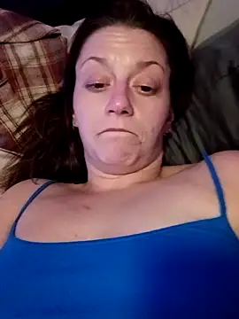 Snapshot of SweetnessSugar chatting on 11/25/25, 10:32 SweetnessSugar online show from 11/25/25, 10:32