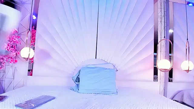 VesperVelvet online show from 05/20/26, 05:13