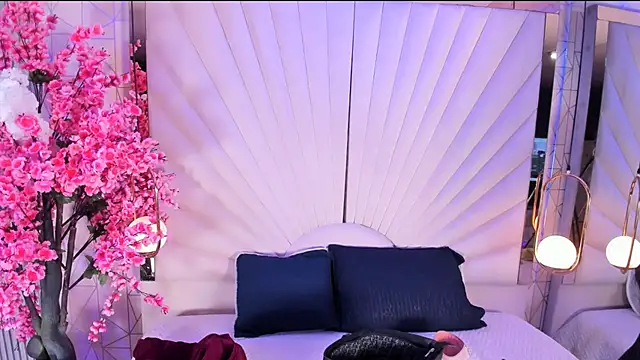VesperVelvet online show from 06/24/26, 05:06