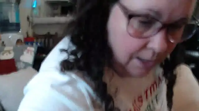 Juicy Julie469 online show from 12/23/25, 03:04