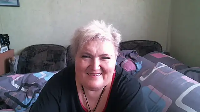 Snapshot of Lana555 chatting on 05/13/26, 10:45 Lana555 online show from 05/13/26, 10:45