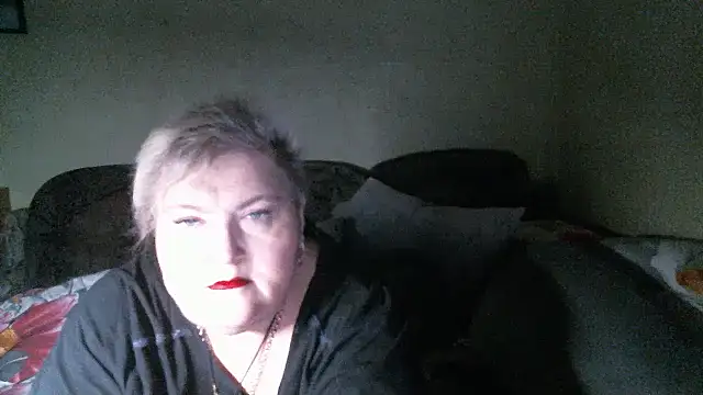 Snapshot of Lana555 chatting on 05/27/26, 12:18 Lana555 online show from 05/27/26, 12:18