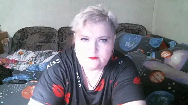 Snapshot of Lana555 chatting on 06/22/26, 10:40 Lana555 online show from 06/22/26, 10:40