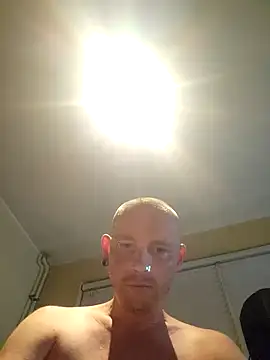 piercingpik online show from 08/05/26, 08:55