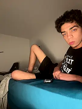 Snapshot of Ryan_12xX chatting on 09/23/25, 10:02 Ryan 12xX online show from 09/23/25, 10:02