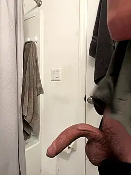 Snapshot of Ryan_12xX chatting on 01/09/26, 10:44 Ryan 12xX online show from 01/09/26, 10:44