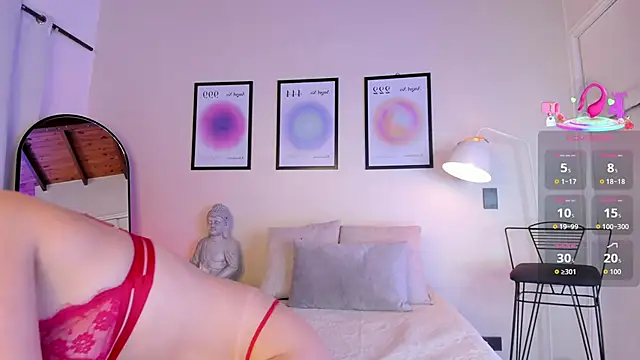 Snapshot of AriaMuse chatting on 10/08/25, 07:44 AriaMuse online show from 10/08/25, 07:44