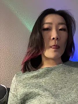 AikoYamada online show from 12/05/25, 07:17