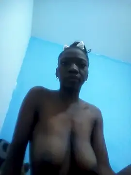 Snapshot of Aurora-Queen chatting on 10/24/25, 03:25 Aurora-Queen online show from 10/24/25, 03:25