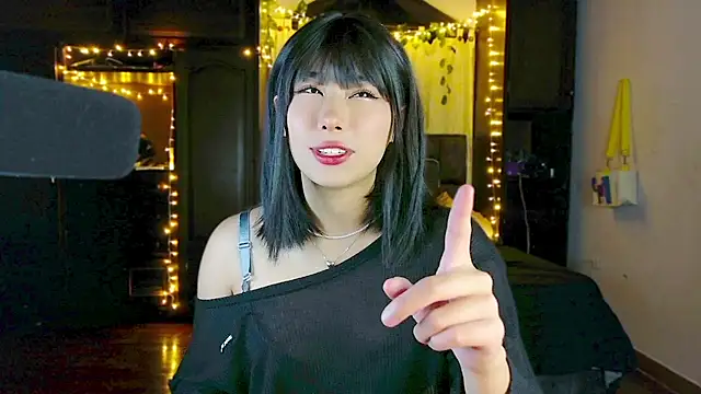 Snapshot of Shisuku_Sophi chatting on 02/12/26, 05:35 Shisuku Sophi online show from 02/12/26, 05:35