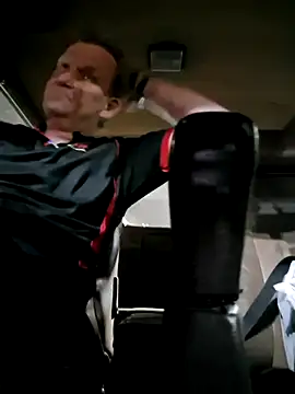 Snapshot of wallacelegend chatting on 09/08/25, 09:03 wallacelegend online show from 09/08/25, 09:03