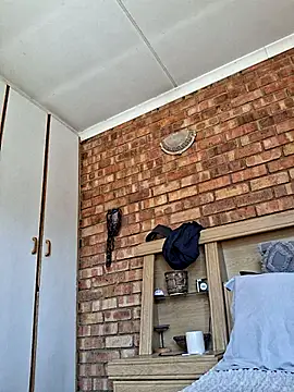 Snapshot of wallacelegend chatting on 09/16/25, 07:20 wallacelegend online show from 09/16/25, 07:20