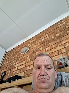 Snapshot of wallacelegend chatting on 02/26/26, 05:50 wallacelegend online show from 02/26/26, 05:50