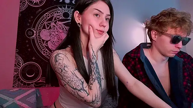 Snapshot of poisondevotion chatting on 02/20/26, 05:57 poisondevotion online show from 02/20/26, 05:57