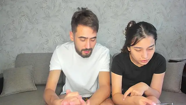 sophywhisper online show from 09/19/25, 08:16