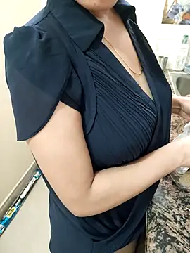 Snapshot of Pihu_Chopra chatting on 09/21/25, 03:41 Pihu Chopra online show from 09/21/25, 03:41