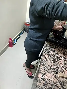 Pihu Chopra online show from 11/13/25, 03:55