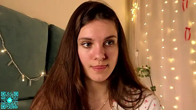 Snapshot of chloemilka chatting on 02/21/26, 05:25 chloemilka online show from 02/21/26, 05:25