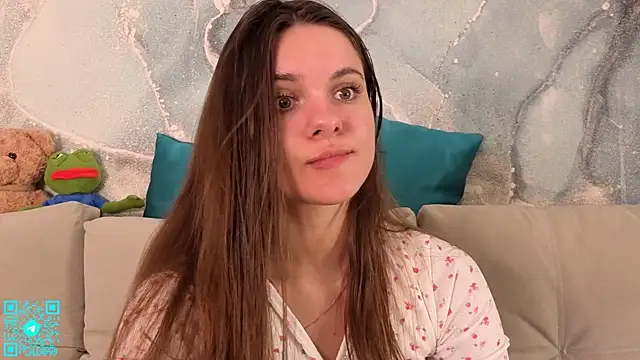 Snapshot of chloemilka chatting on 06/20/26, 05:49 chloemilka online show from 06/20/26, 05:49