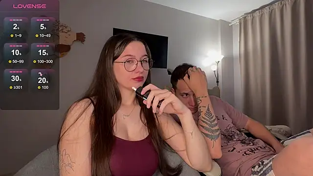 Snapshot of wwow_meow chatting on 09/28/25, 07:58 wwow meow online show from 09/28/25, 07:58